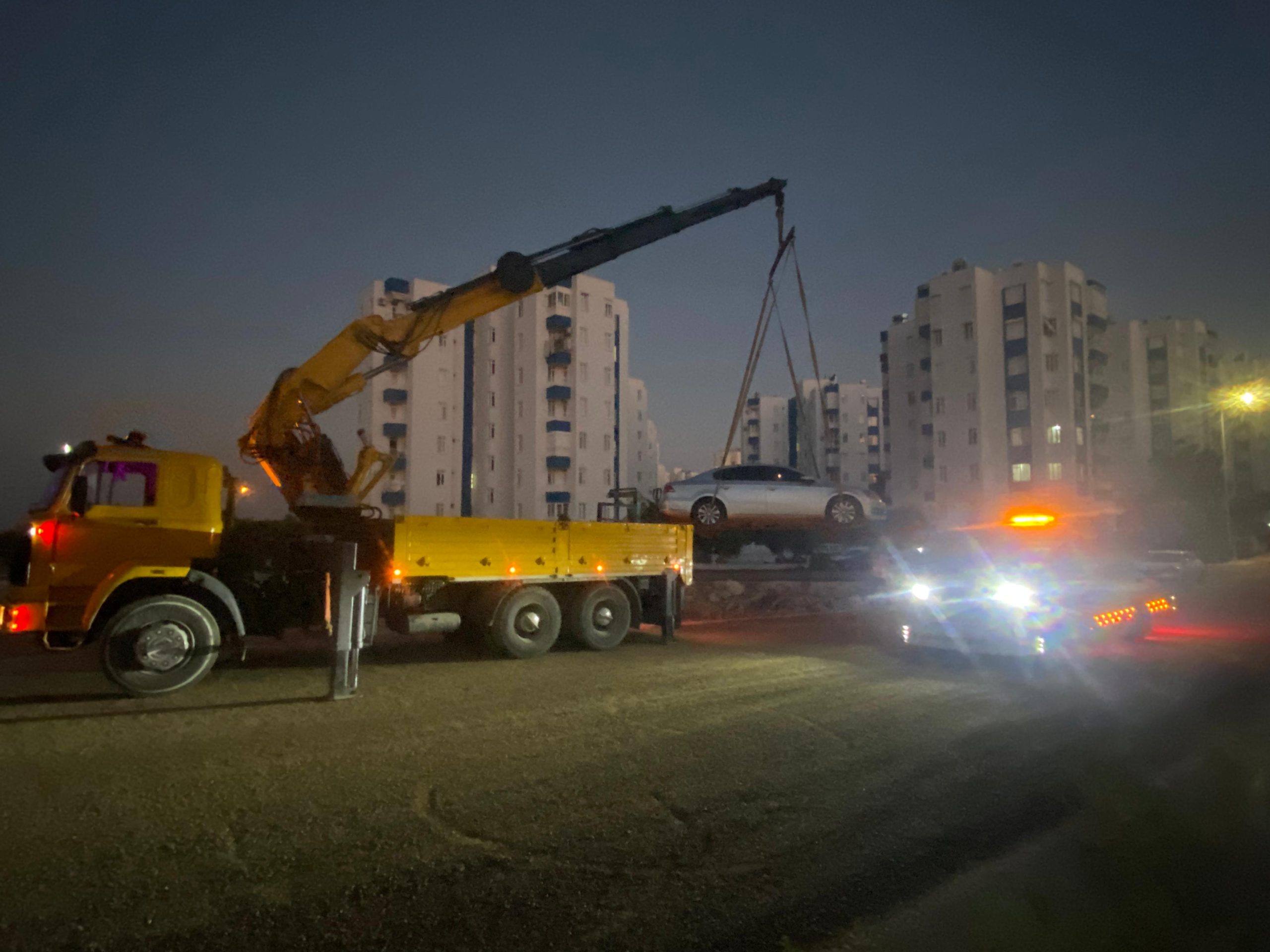 Antalya Aksu’da Vinç Kiralama: Projeleriniz için Güvenilir ve Hızlı Çözümler